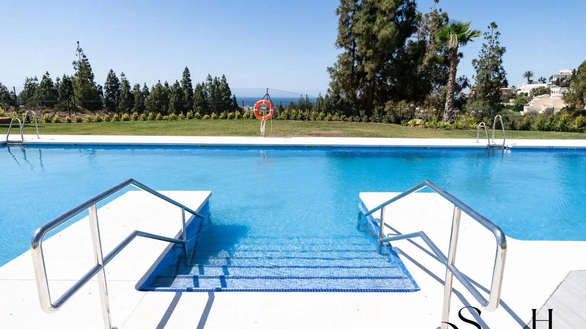 Daire Luxury 2 Bedroom Apartment, Pools, Sauna, Gym & More MIJAS COSTA