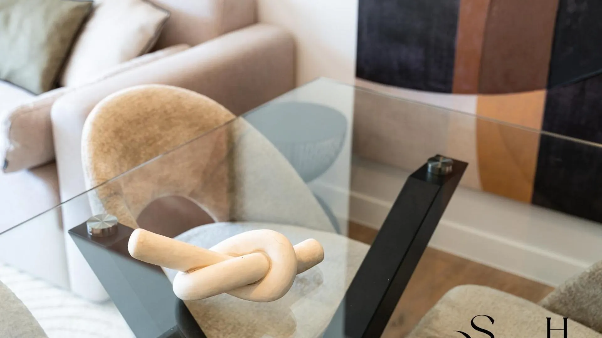 Daire Luxury 2 Bedroom Apartment, Pools, Sauna, Gym & More MIJAS COSTA